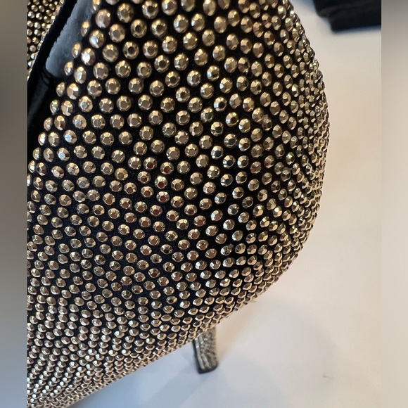 New Nine West gold stud shoes - Picture 4 of 4